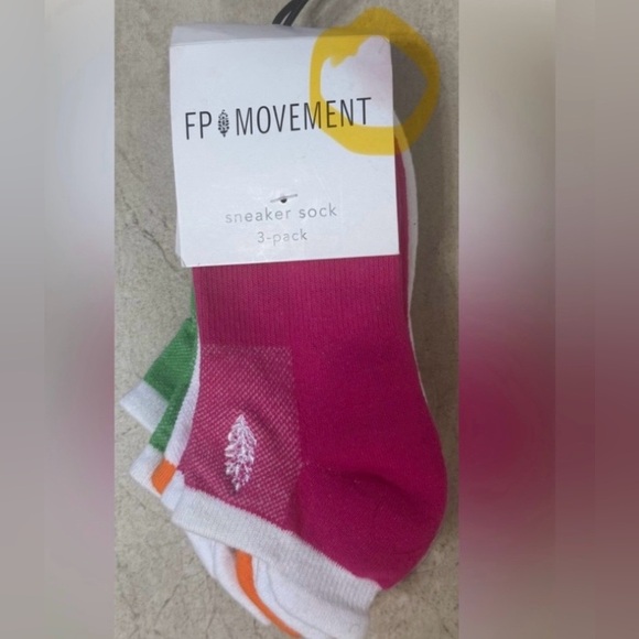 Free People Movement Everyday Sneaker Sock
3-Pack - Picture 4 of 9